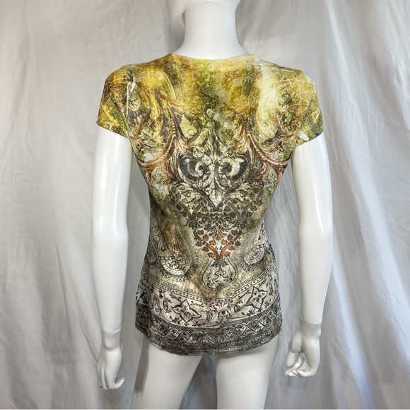 Dress Barn Women’s Fitted Y2K V-Neck Paper Thin Tee - Picture 3 of 7